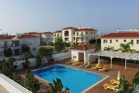 Cosy Apartment In A Luxury Resort Paralimni Esterno foto